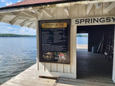 Exterior Signage Photo